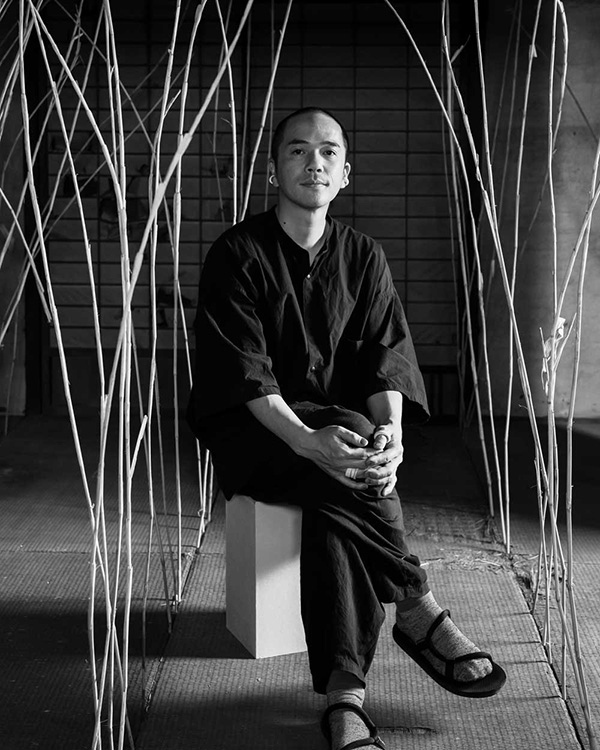 石黒 幹朗「黒を孕む」