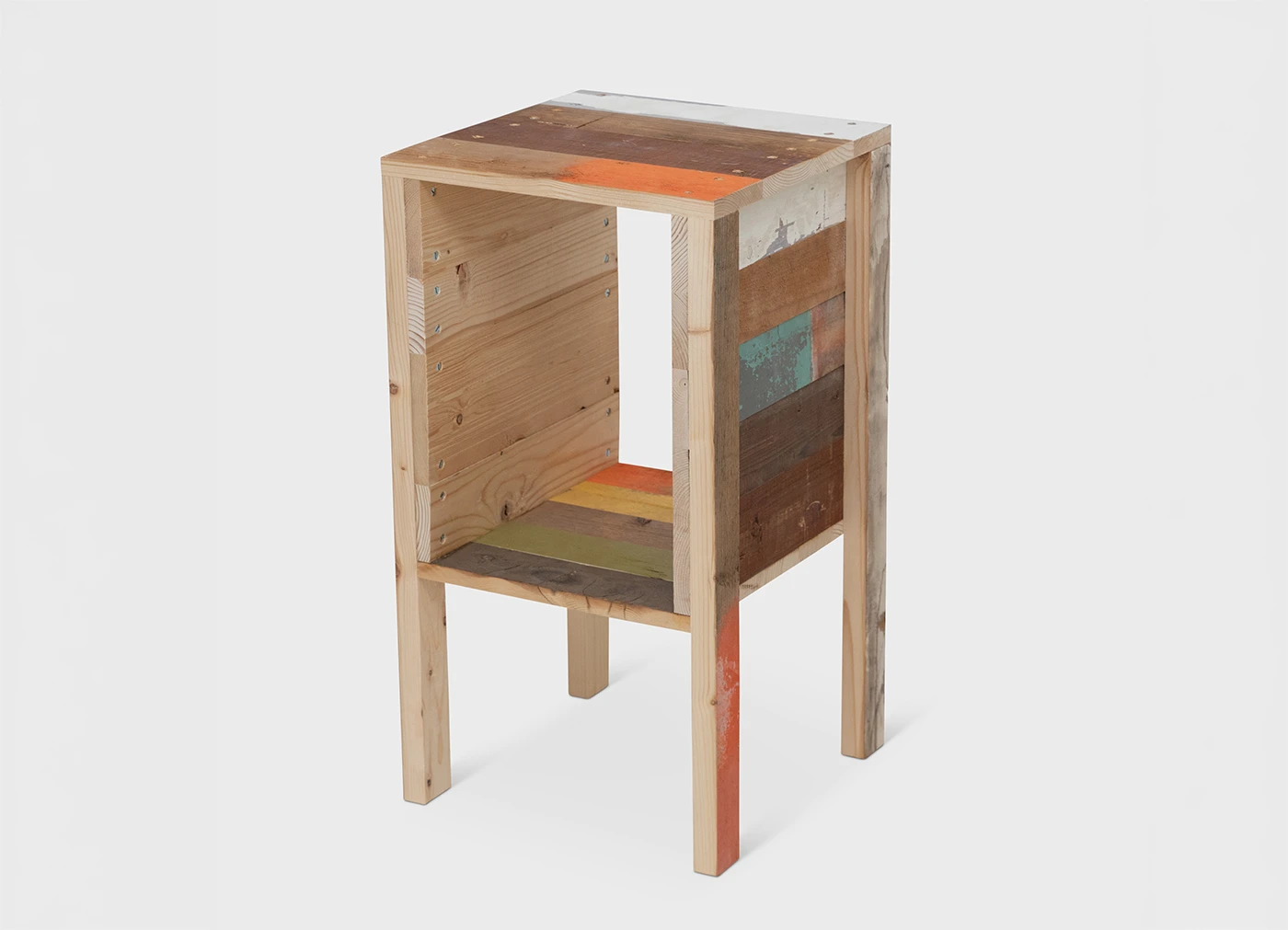 【PIET HEIN EEK / ピート・へイン・イーク】WOODEN BEDSIDETABLE IN SCRAPWOOD ウッデン ベッドサイドテーブル イン スクラップウッド
