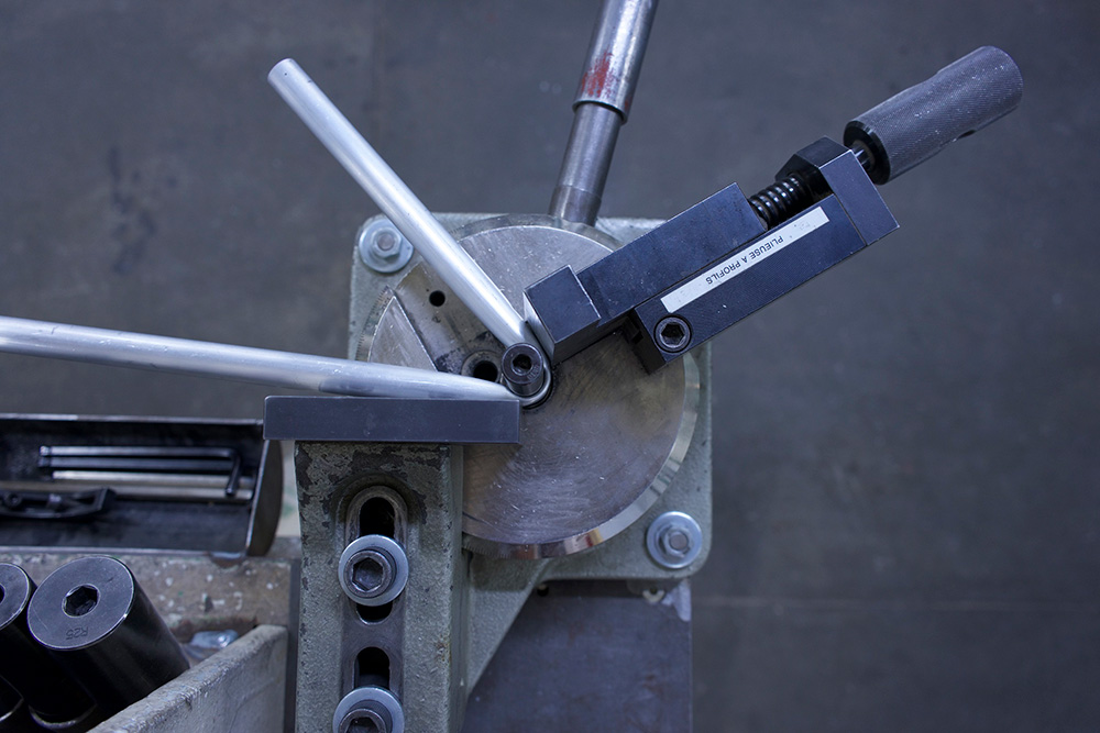 DUENDE / デュエンデ