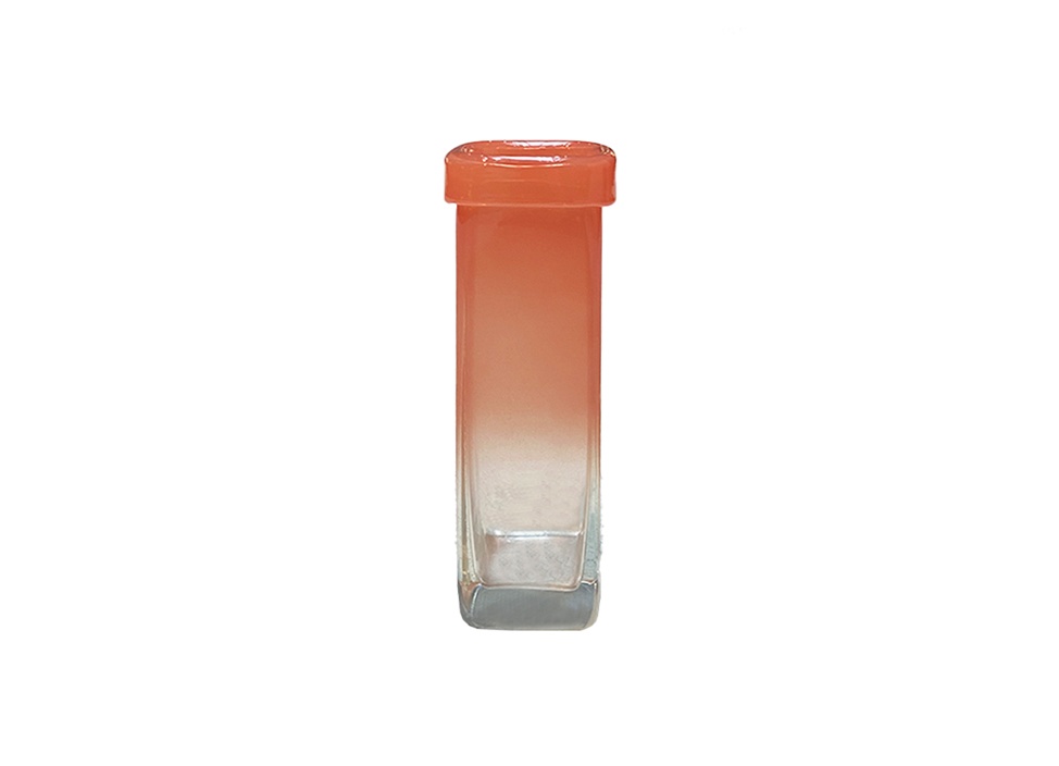 VOLGA / ヴォルガ】花器 SVALIN VASE M / Clearの商品詳細ページ