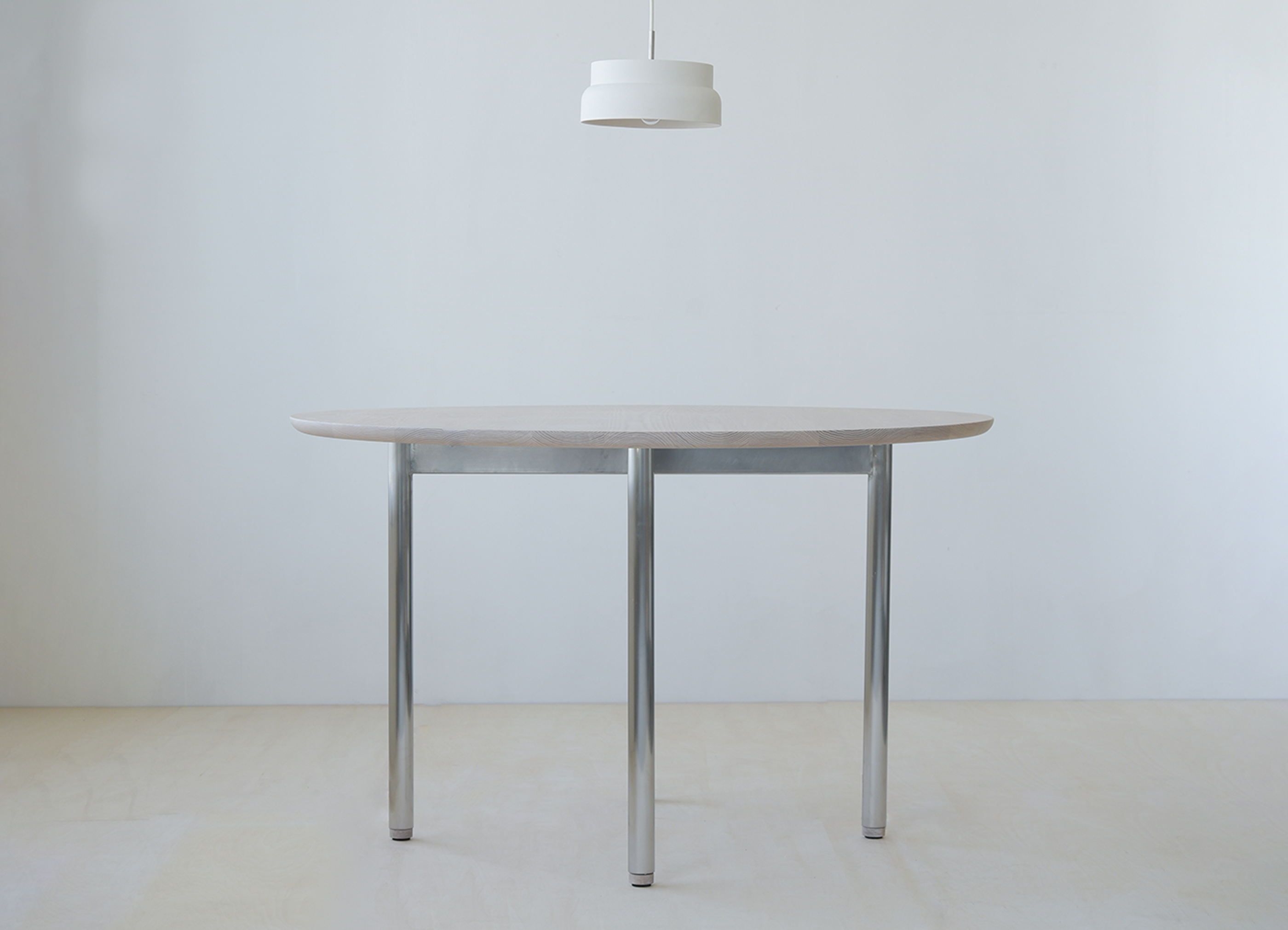 fest amsterdam 円形ダイニングテーブル CIBONE CIBONE(シボネ)で取り扱われているFEST AmsterdamのPLATEAU