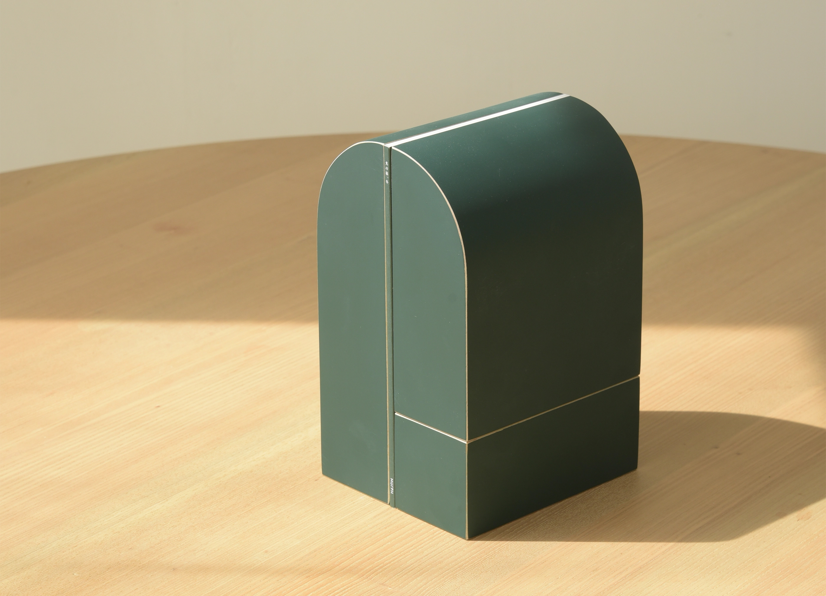 MURPH / マーフ】U Bookend ブックエンドの商品詳細ページ | 【公式