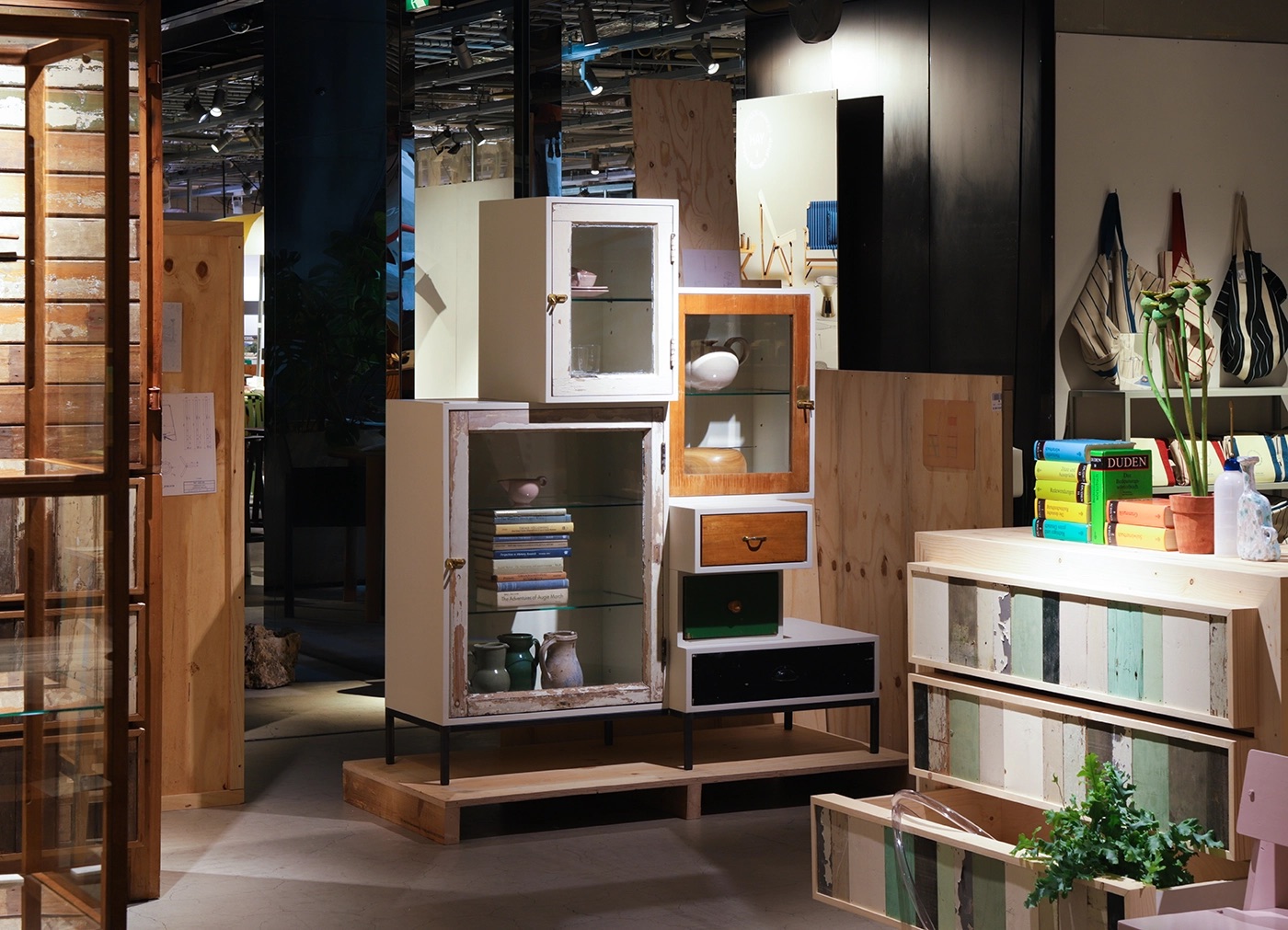 PIET HEIN EEK / ピート・へイン・イーク】Old window / drawer