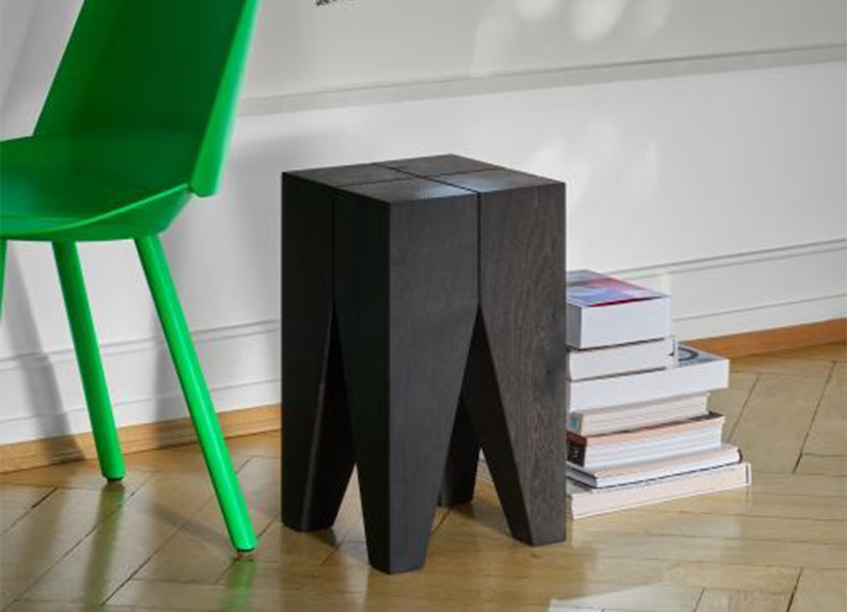 e15 / イーフィフティーン】BACKENZAHN SIDE TABLE バッケンザーン