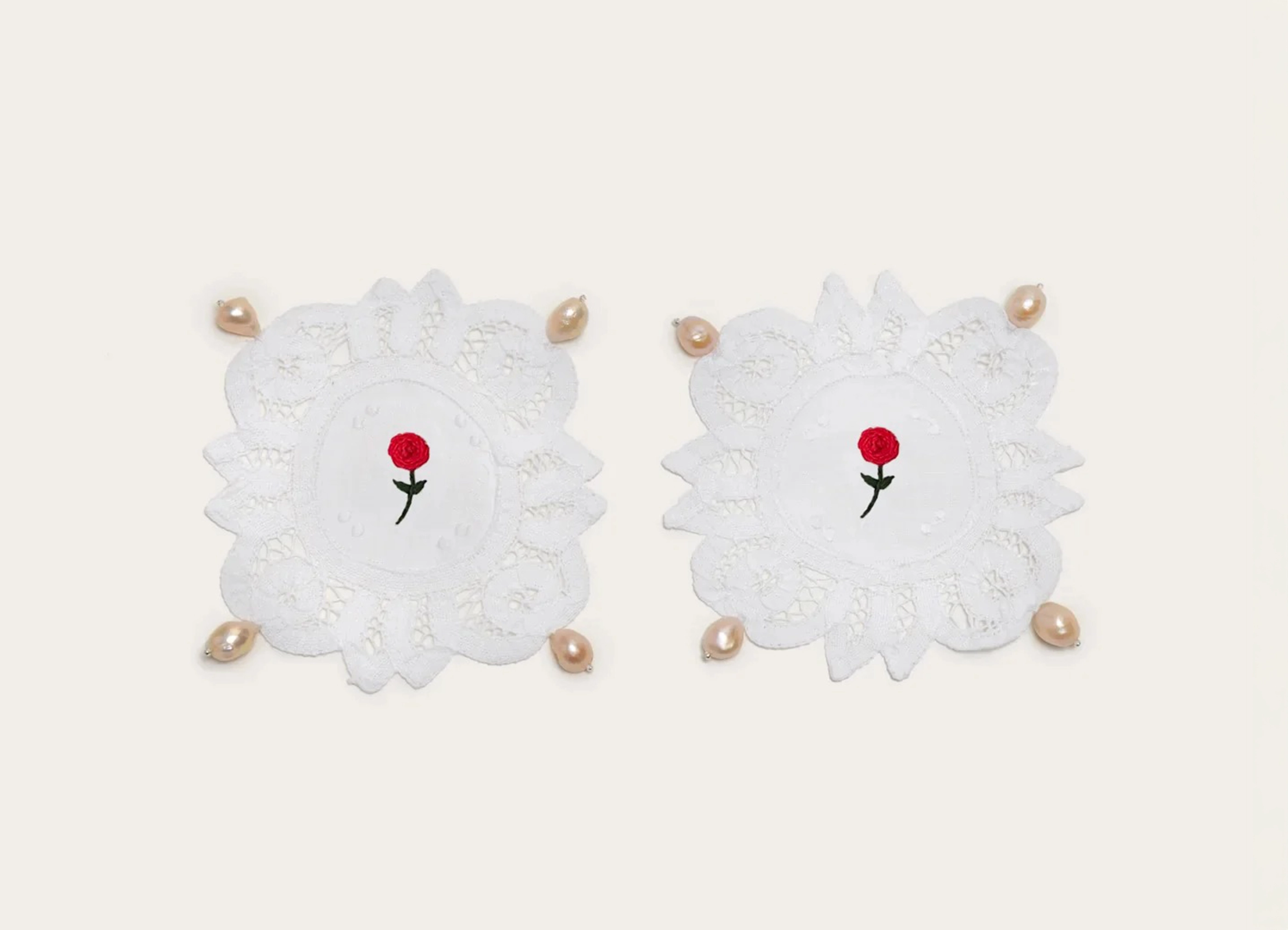 【GOHAR WORLD / ゴハール・ワールド】LACE COASTERSPEARL WITH EMBROIDERED FLOWER コースター