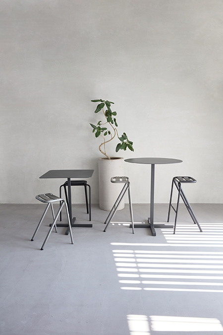 DUENDE / デュエンデ】BENT LOW STOOL ベント スツール/ Blackの商品