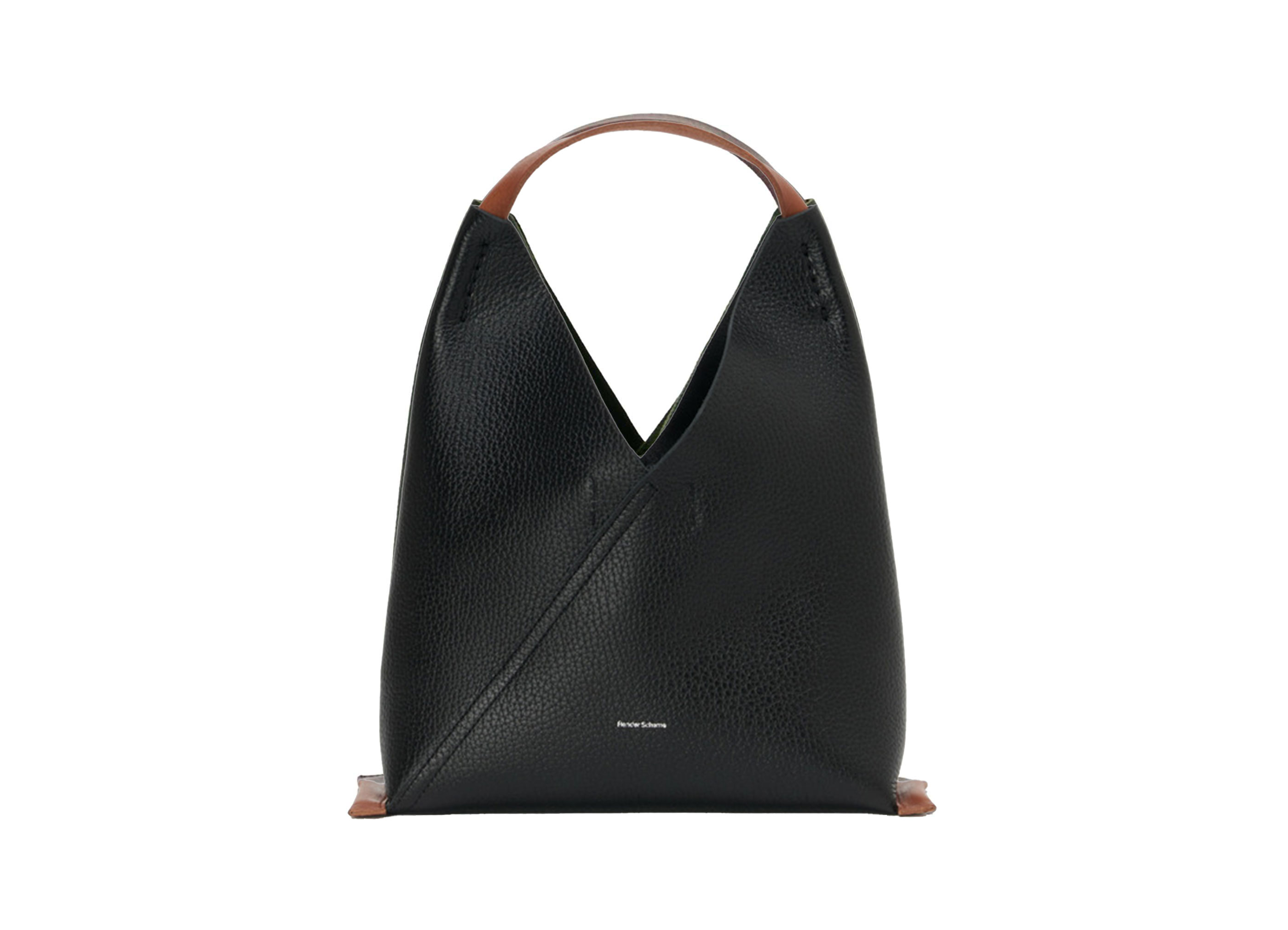 Hender Scheme / エンダースキーマ】triangle bagの商品詳細ページ