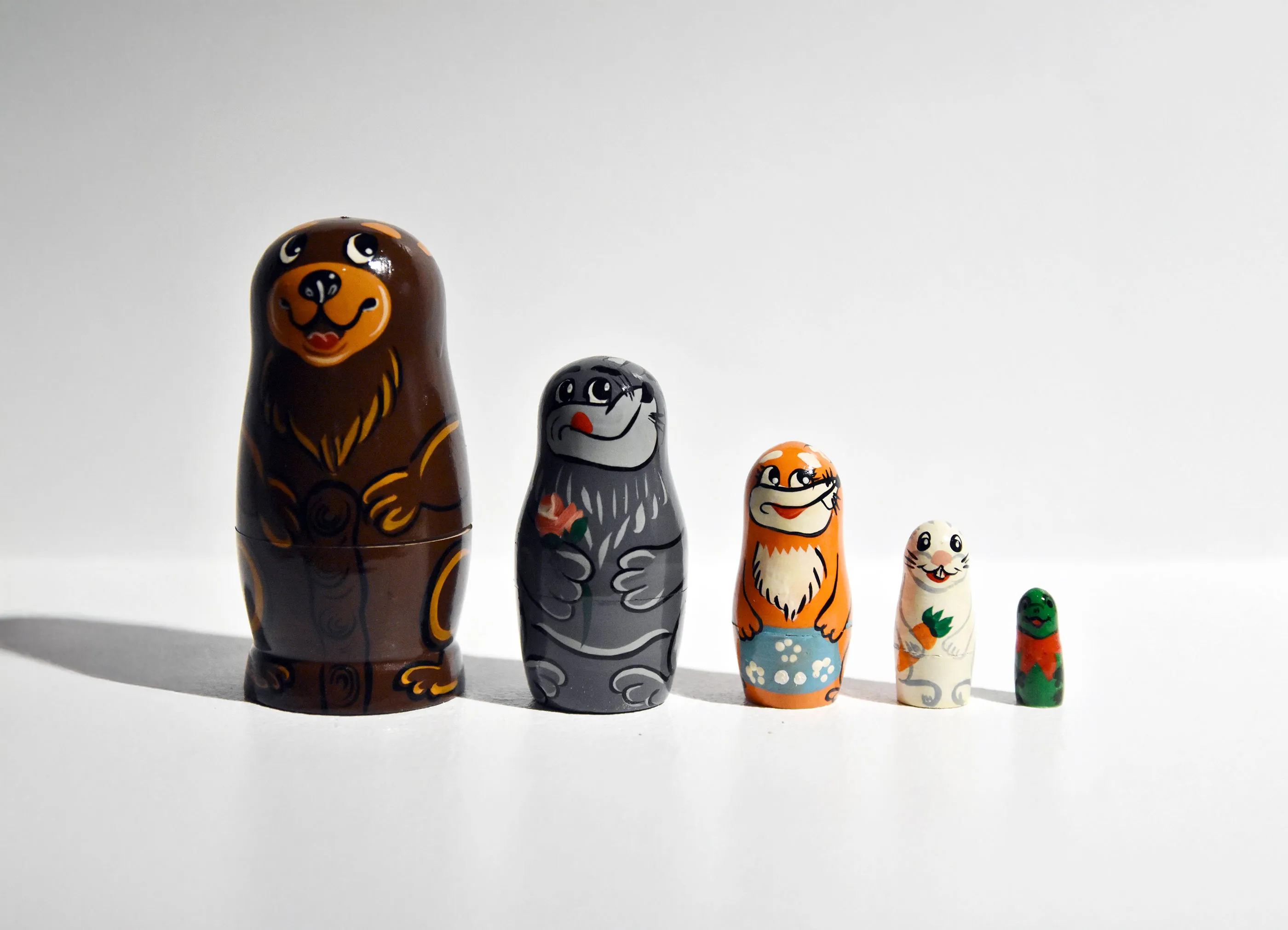 【VOLGA / ヴォルガ】動物マトリョーシカ 5個セット / 絵本風