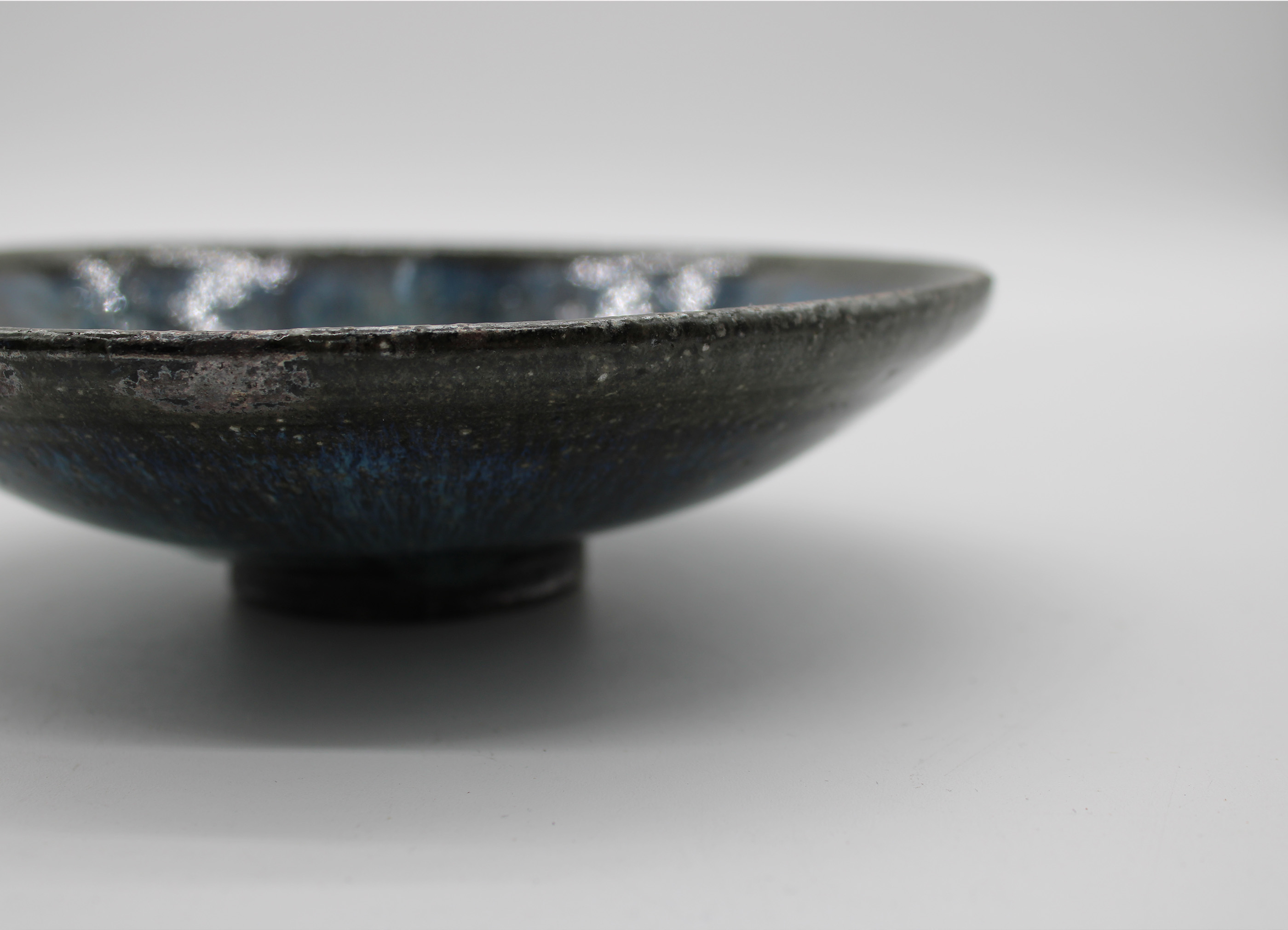 小野象平 / SHOHEI ONO】青灰釉 平碗 うつわの商品詳細ページ | 【公式