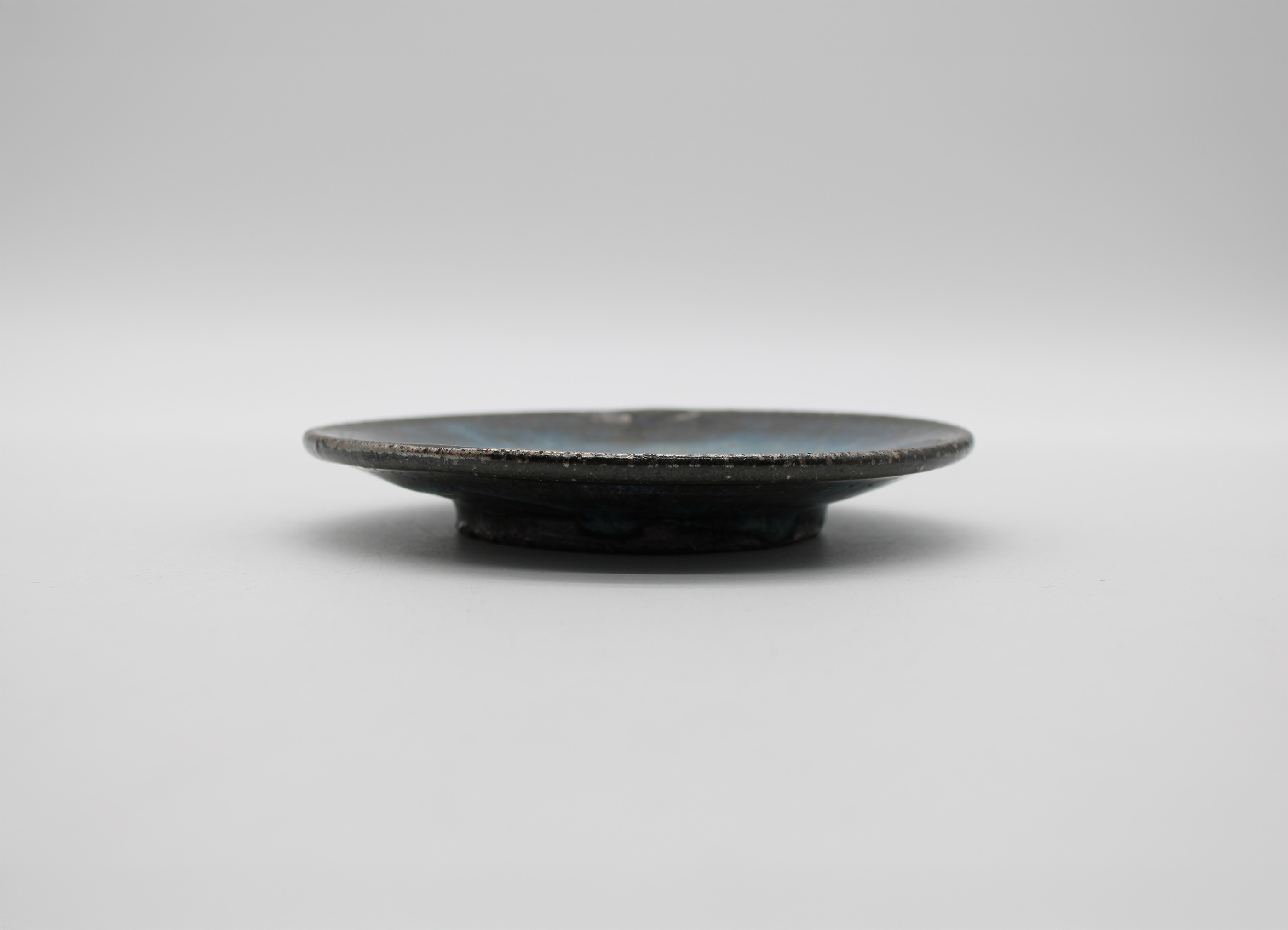 小野象平 / SHOHEI ONO】青灰釉 取皿 うつわの商品詳細ページ | 【公式