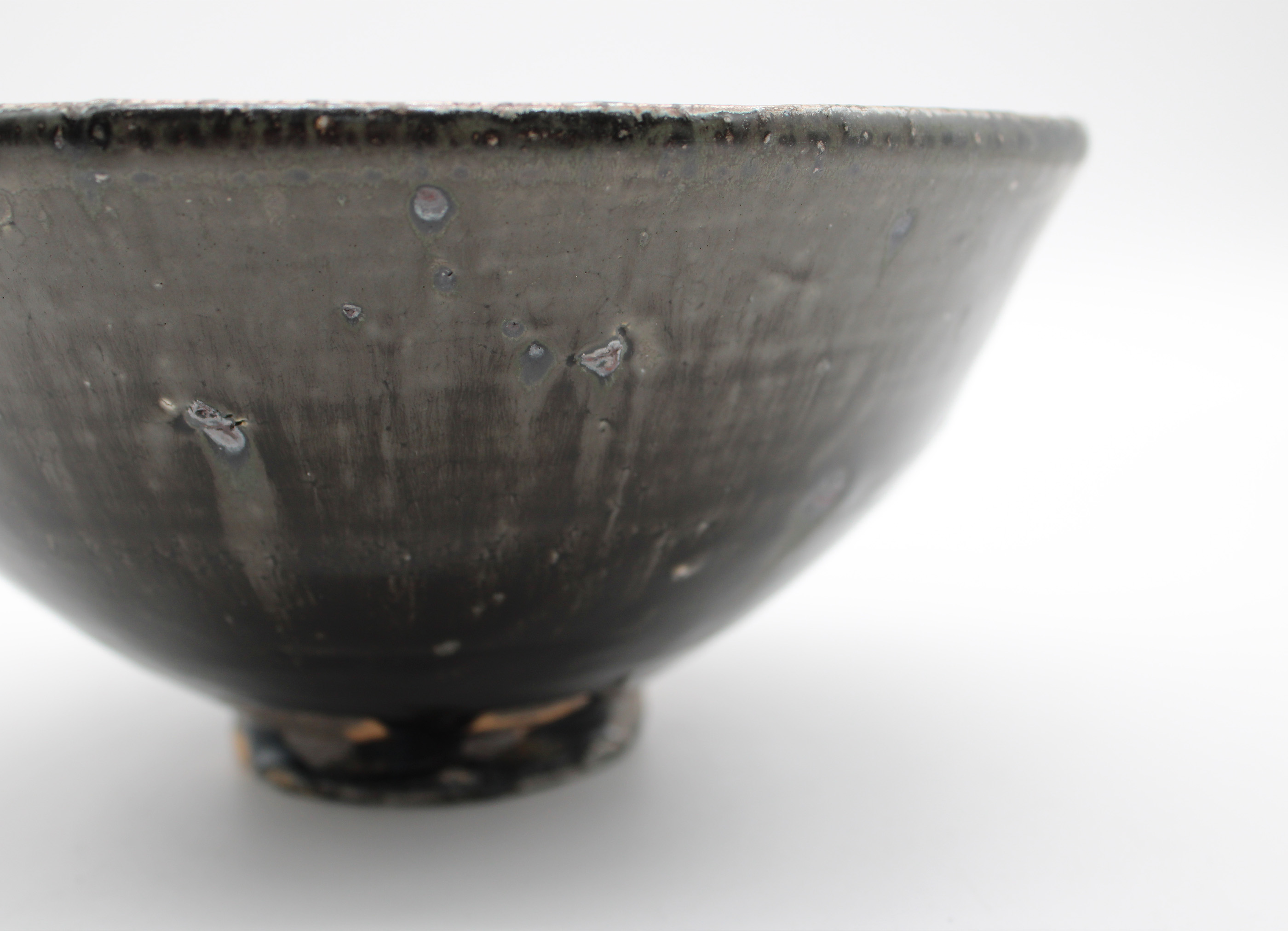 小野象平 / SHOHEI ONO】黒化粧 中鉢 うつわの商品詳細ページ | 【公式