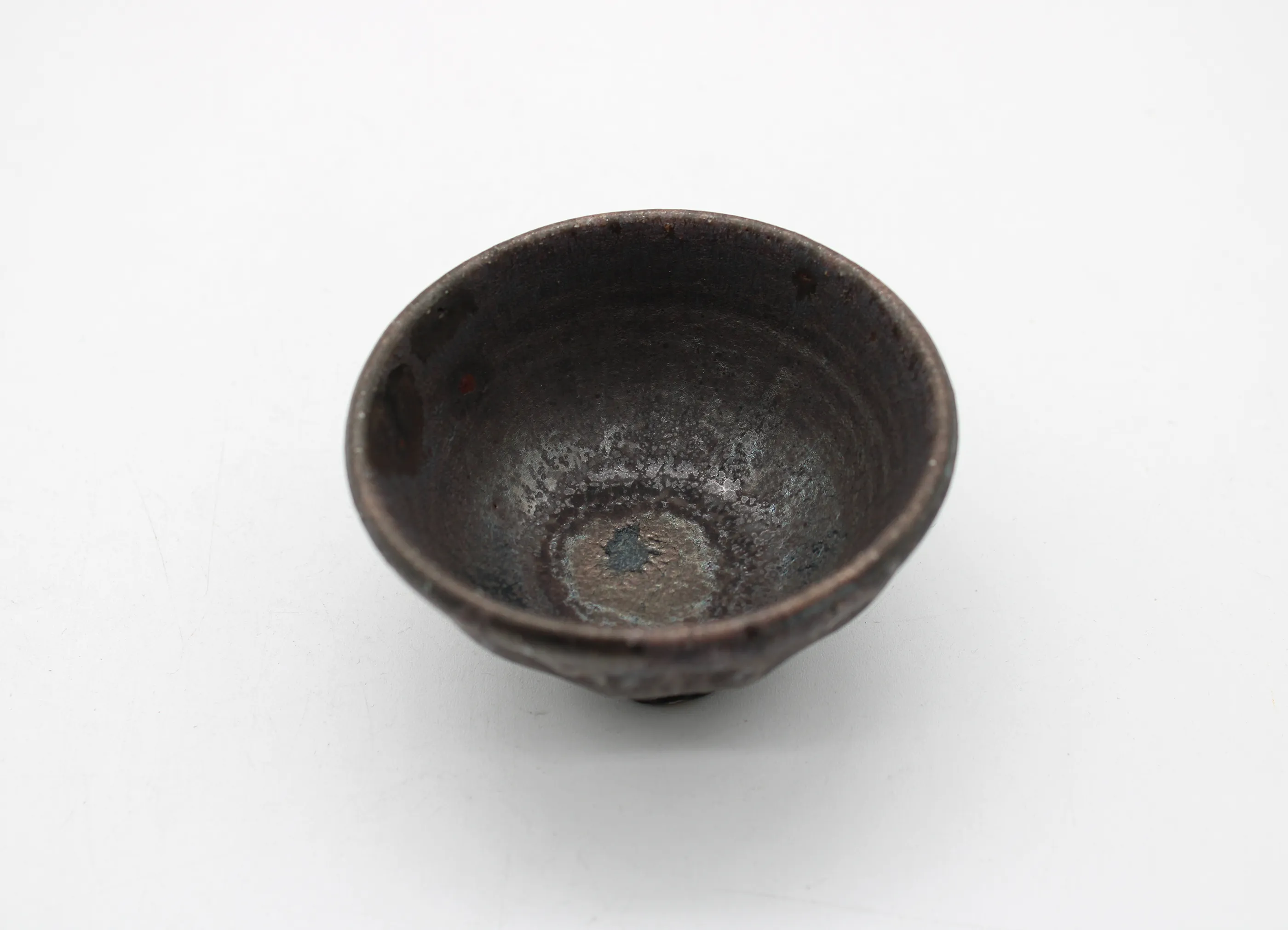 小野象平 / SHOHEI ONO】黒志野 ぐい呑み うつわの商品詳細ページ